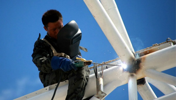 山西鋼結構廠家是如何利用樓承板來保證質(zhì)量的？